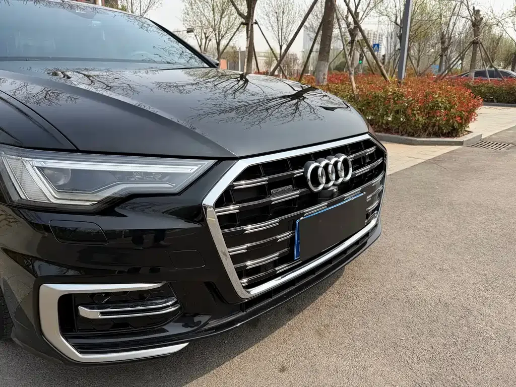 Audi A6L — фото 10