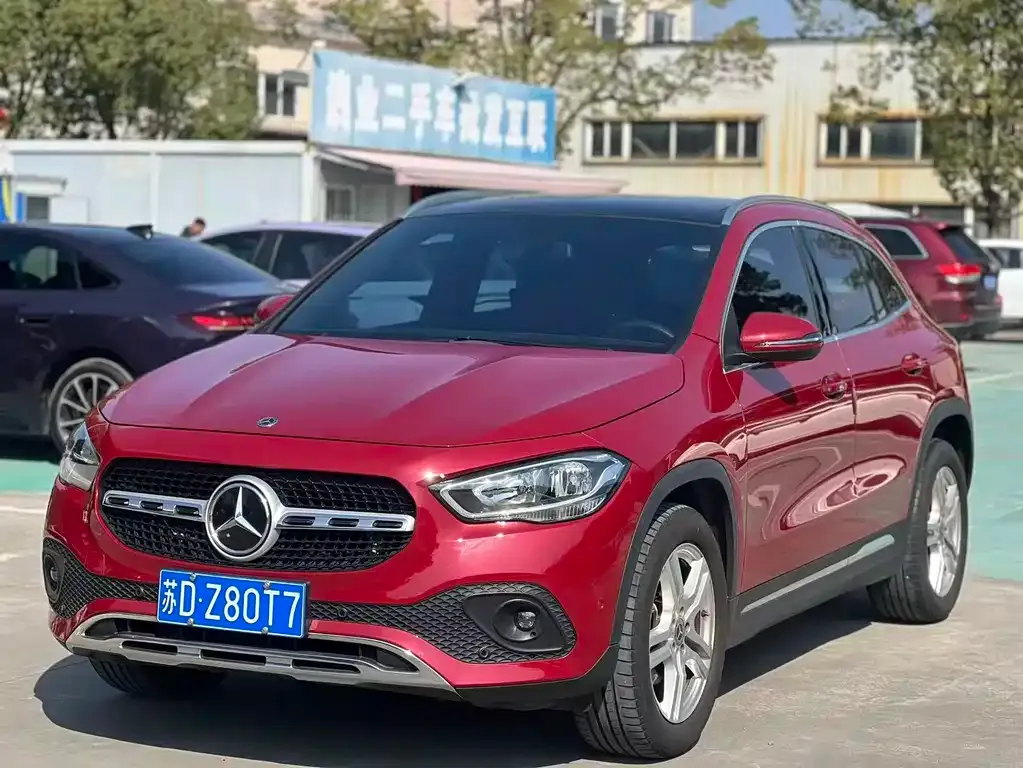 Mercedes-Benz GLA — фото 1