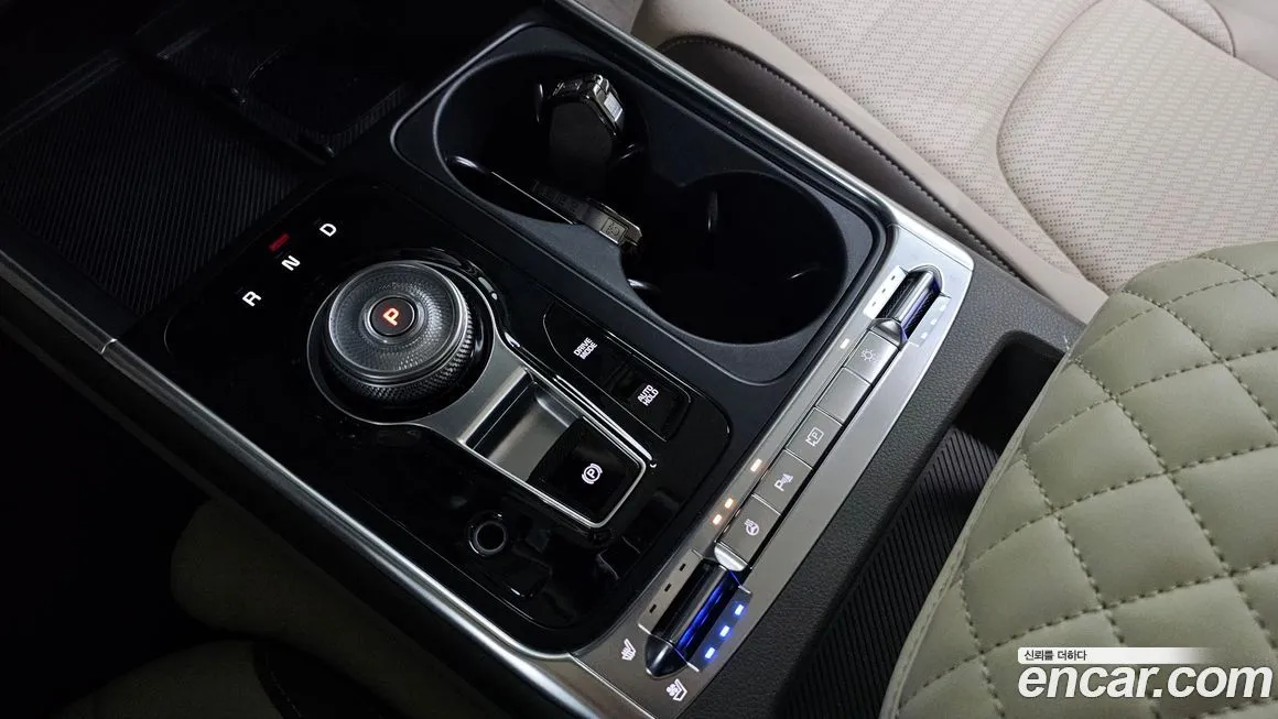 Kia Carnival — фото 4
