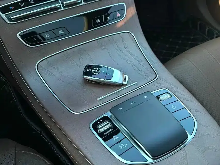 Mercedes-Benz E-Class New Energy — фото 6