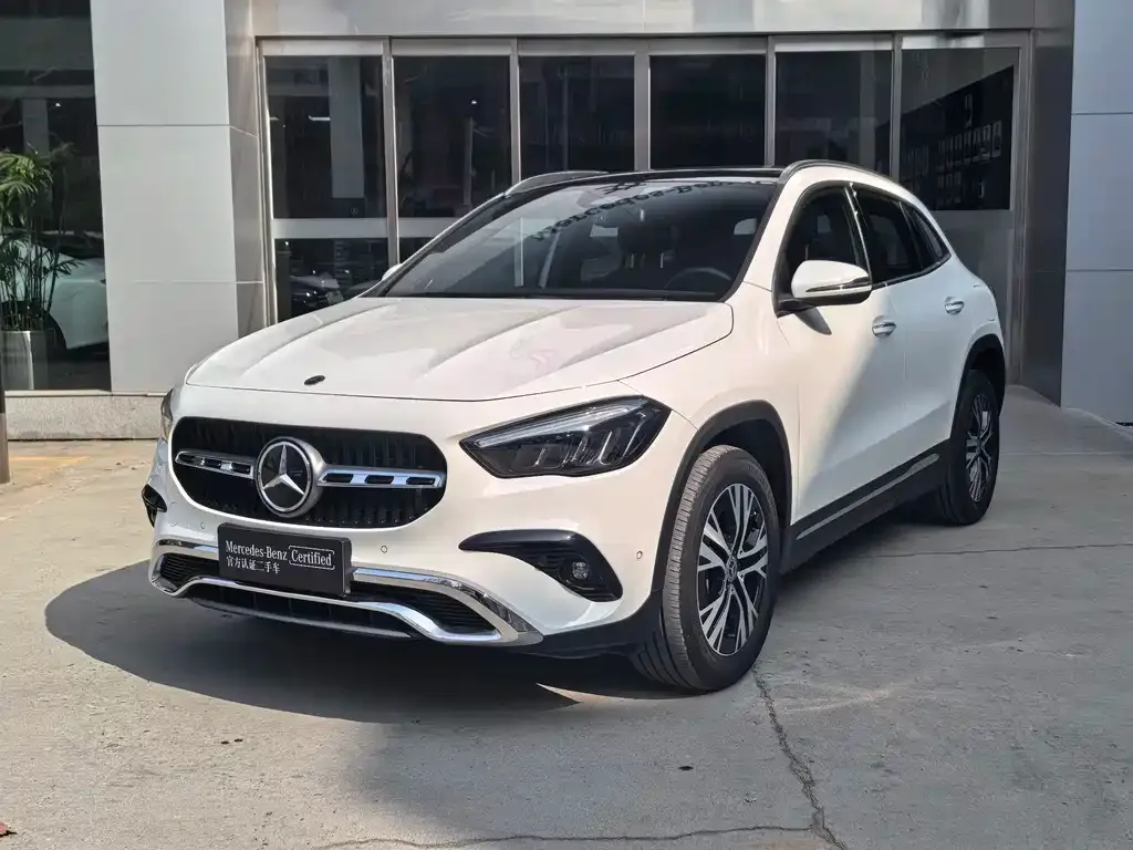 Mercedes-Benz GLA — фото 1