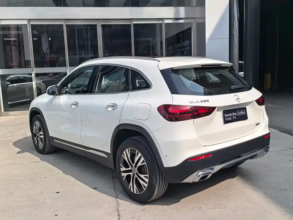 Mercedes-Benz GLA — фото 5
