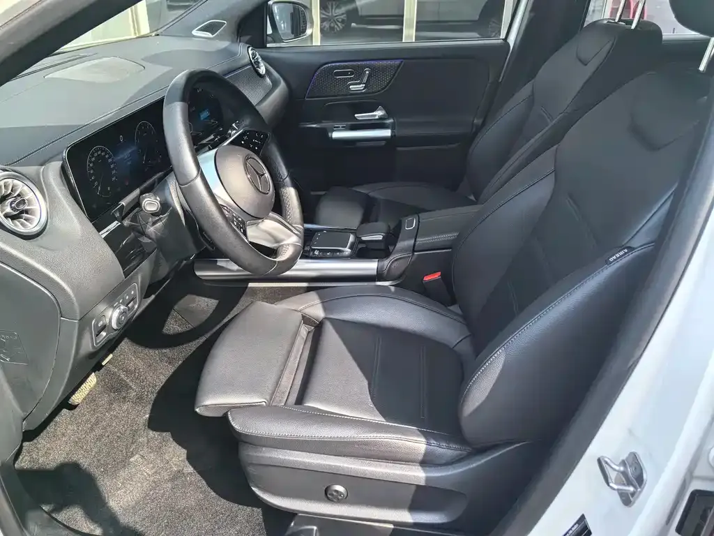 Mercedes-Benz GLA — фото 6
