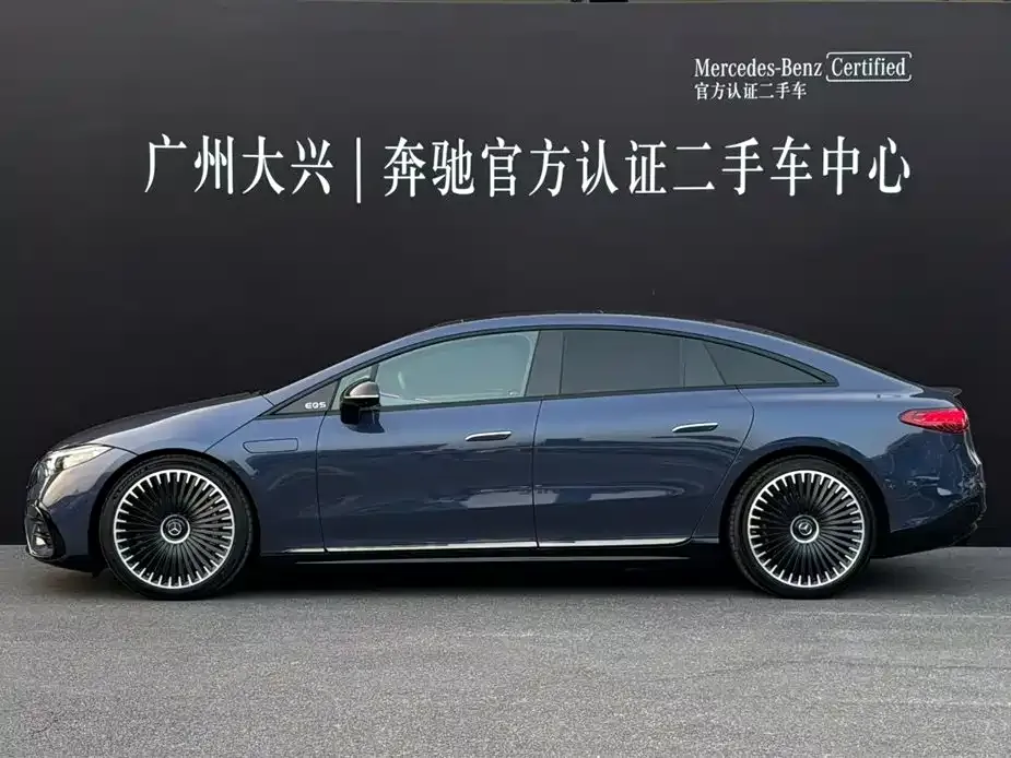 Mercedes-Benz EQS AMG — фото 6