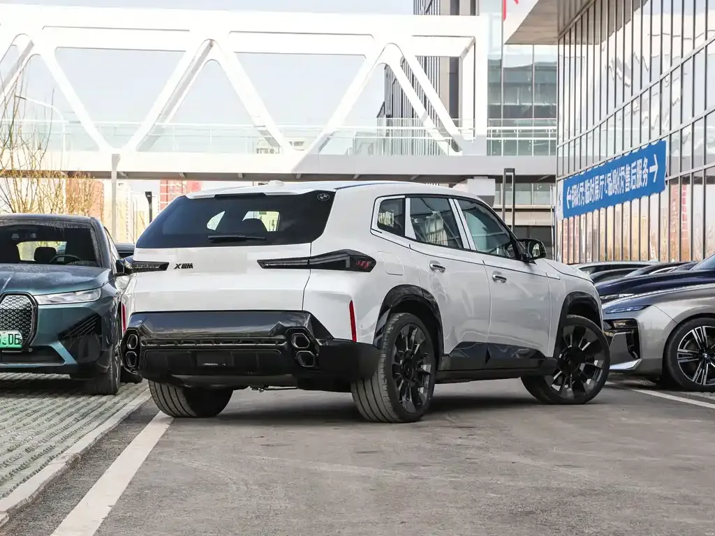 BMW XM — фото 2