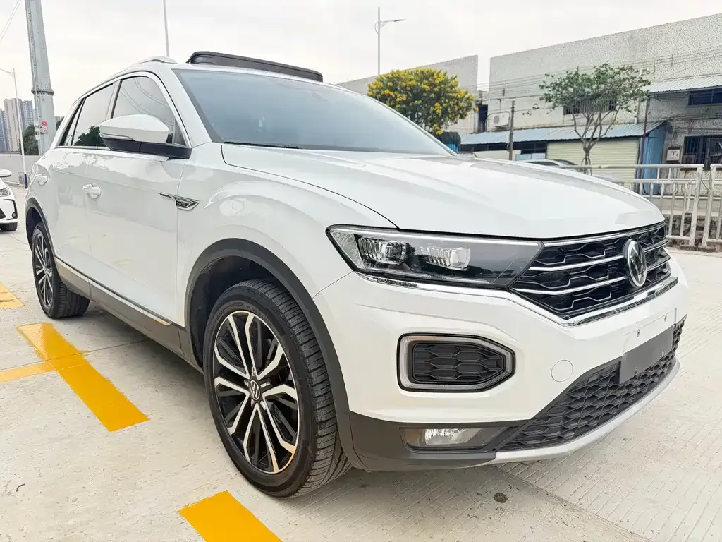 Volkswagen T-Roc — фото 4
