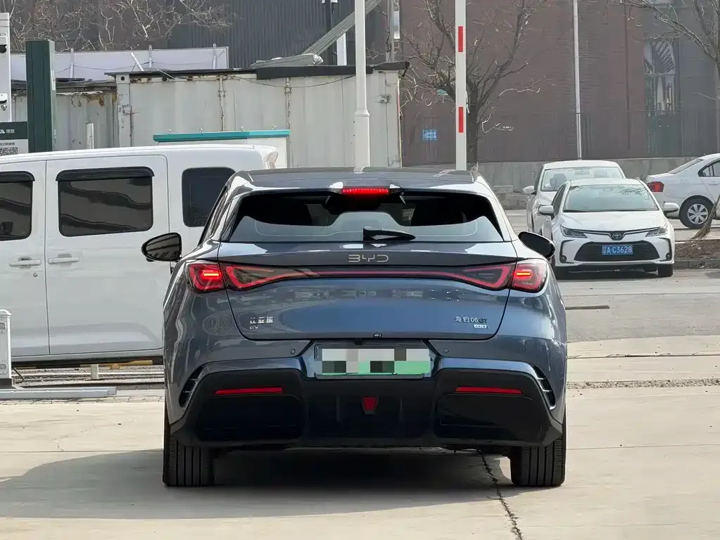 BYD Seal 06GT — фото 4
