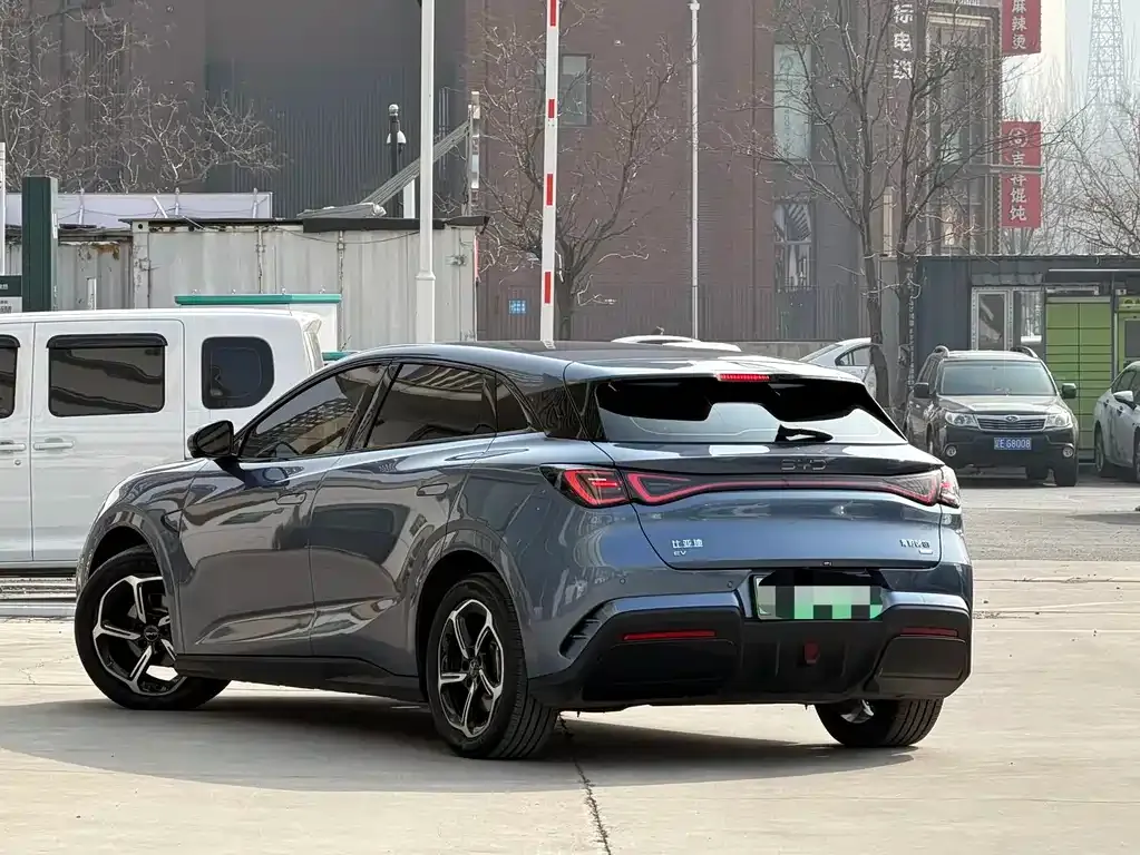 BYD Seal 06GT — фото 6