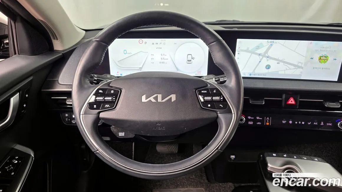 Kia EV6 — фото 10