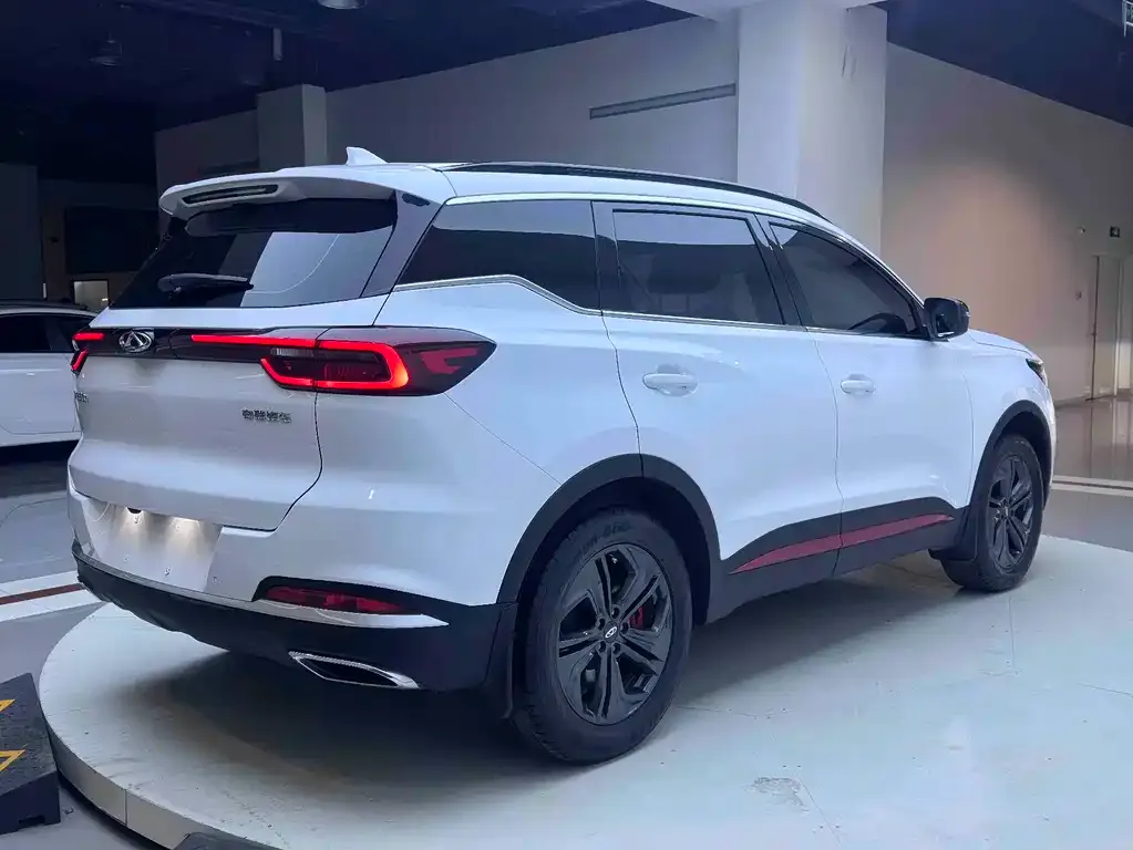 Chery Tiggo 7 — фото 7