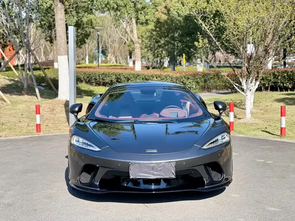 McLaren GT — фото 1