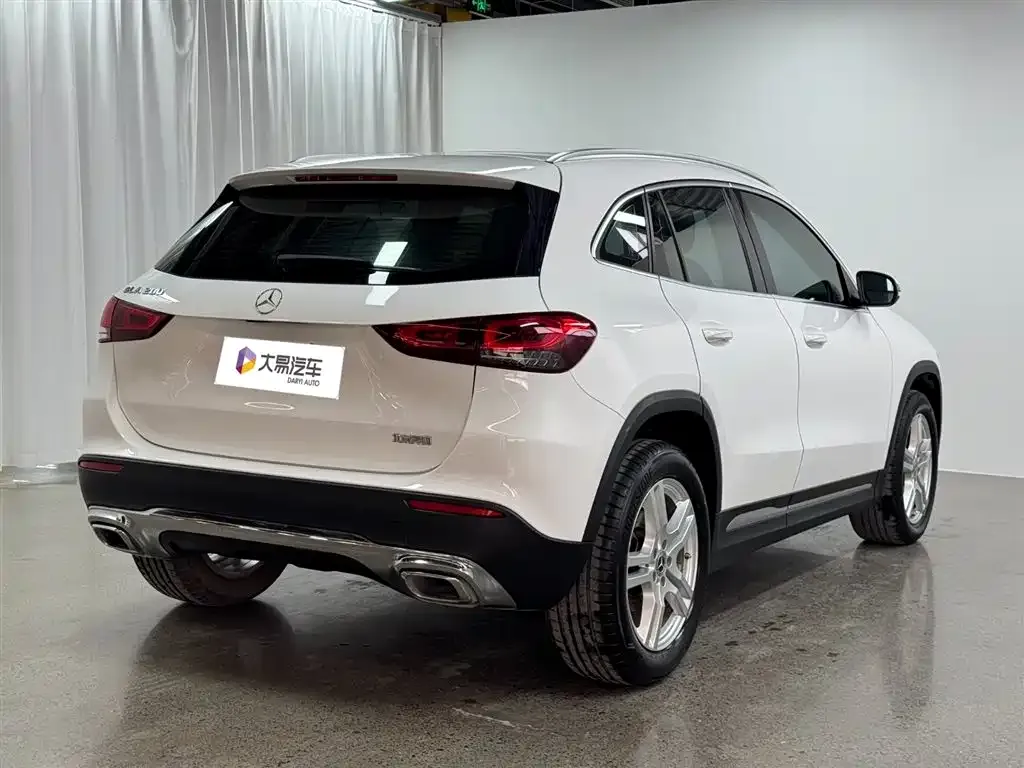 Mercedes-Benz GLA — фото 10