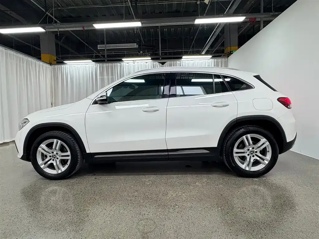 Mercedes-Benz GLA — фото 3