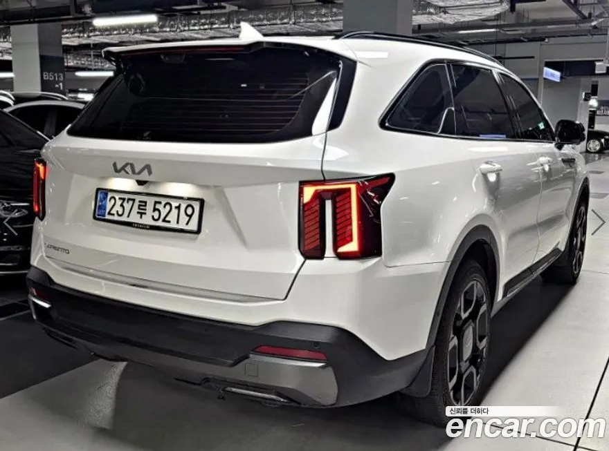 Kia Sorento — фото 4