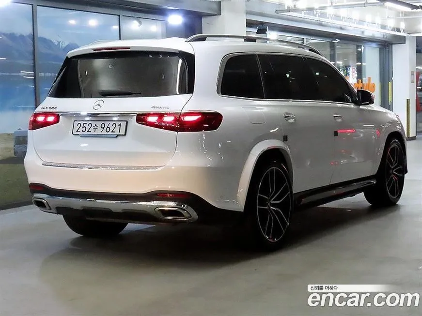 Mercedes-Benz GLS-Class — фото 10