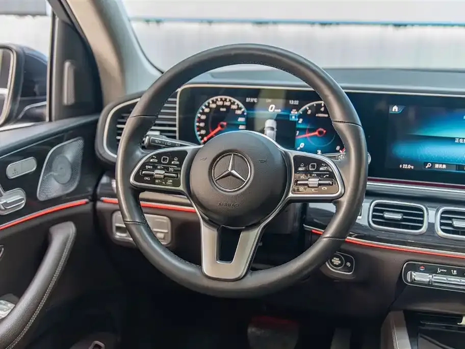 Mercedes-Benz GLE — фото 6