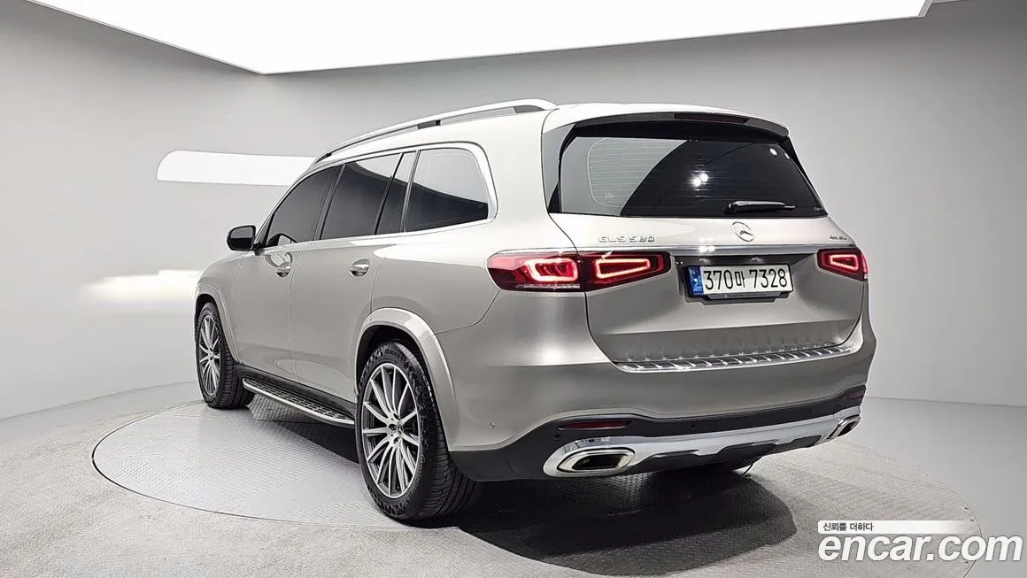 Mercedes-Benz GLS-Class — фото 9