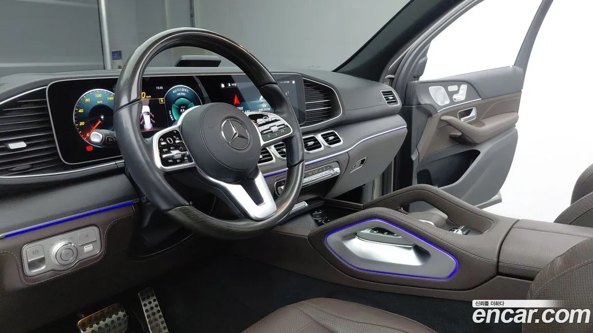 Mercedes-Benz GLS-Class — фото 10