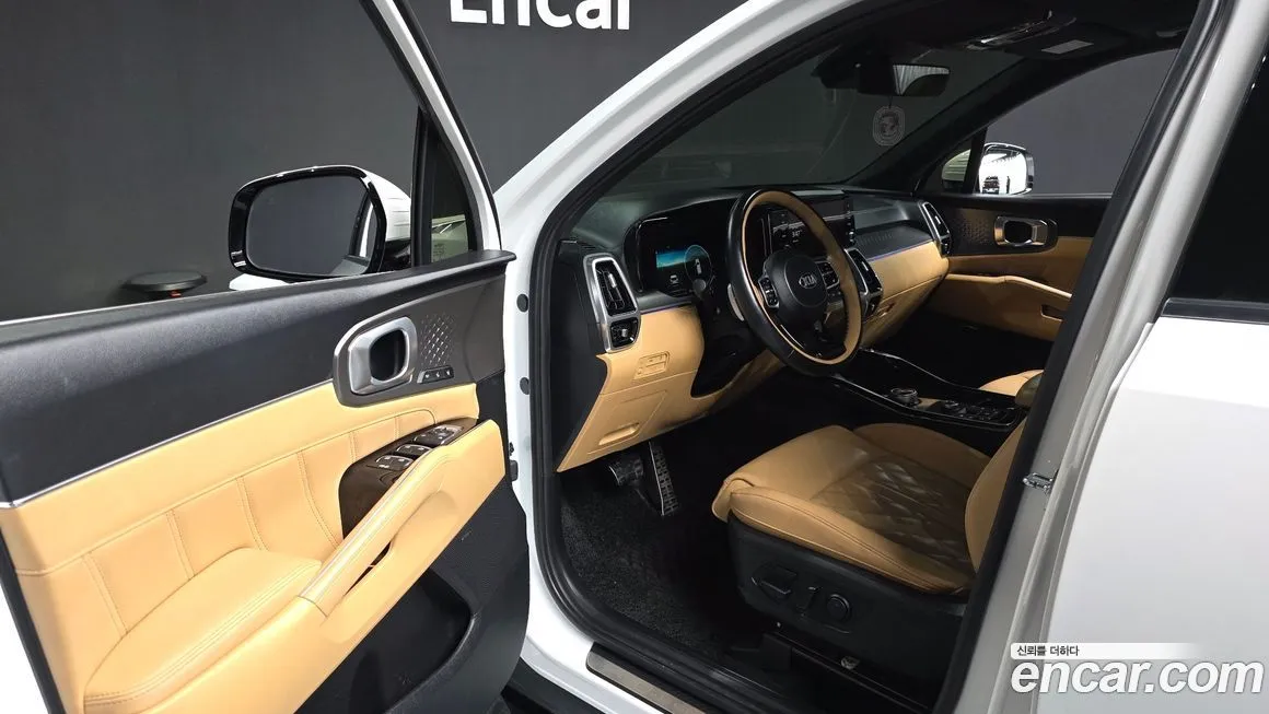 Kia Sorento — фото 8
