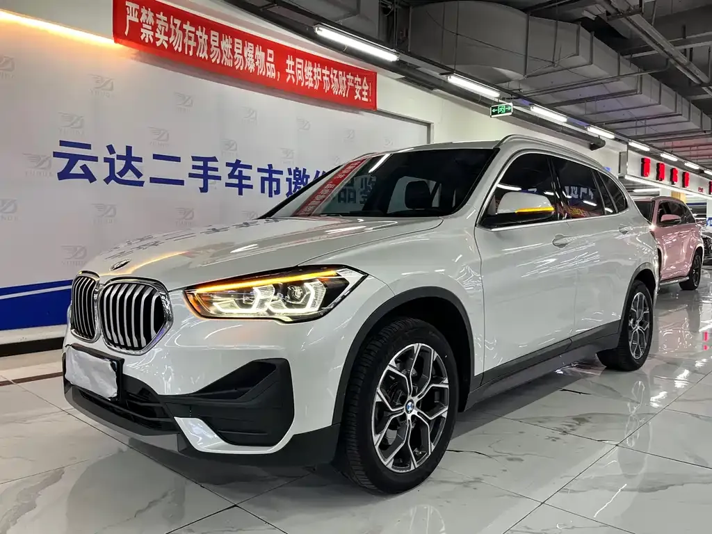 BMW X1 — фото 3