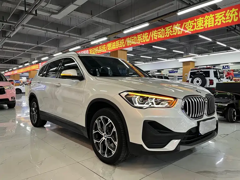 BMW X1 — фото 2