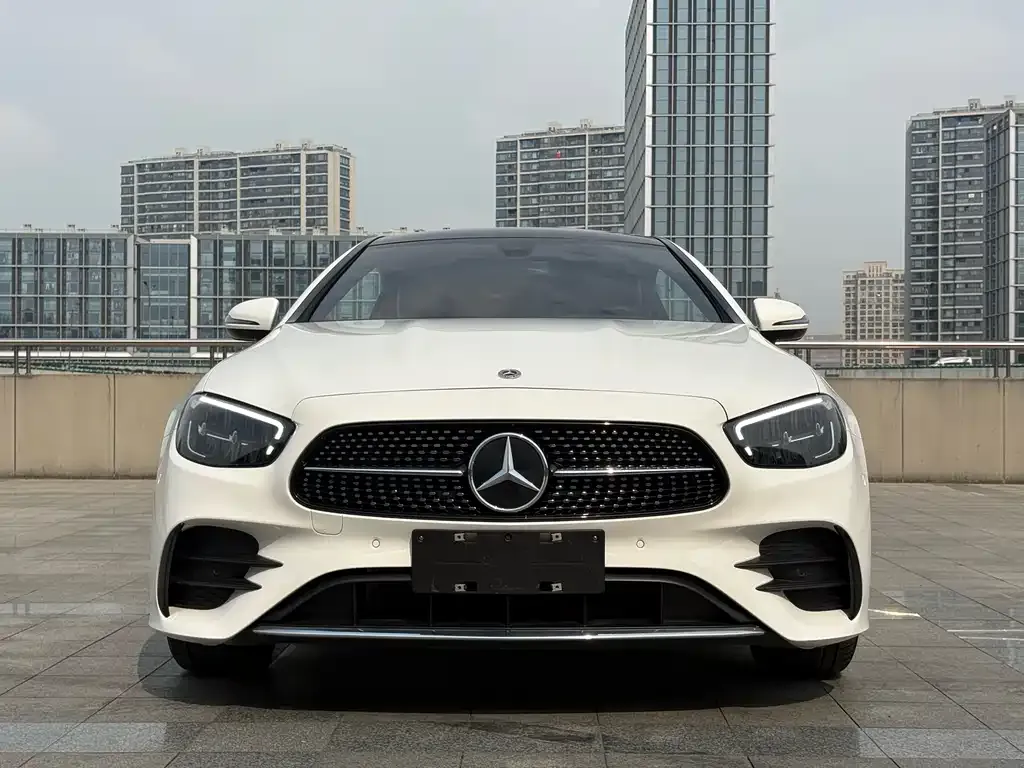Mercedes-Benz E-Class (Import) — фото 1