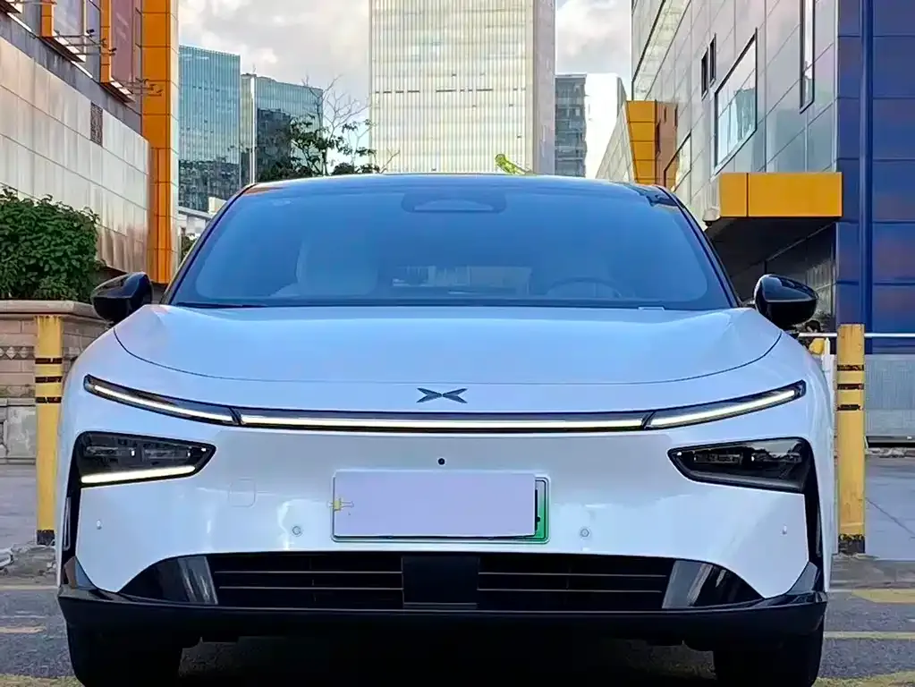 XPeng P7+ — фото 1