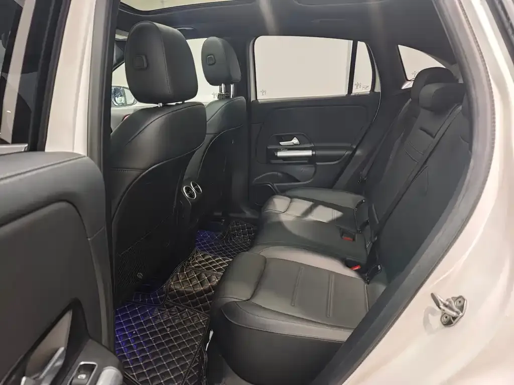 Mercedes-Benz GLA — фото 3