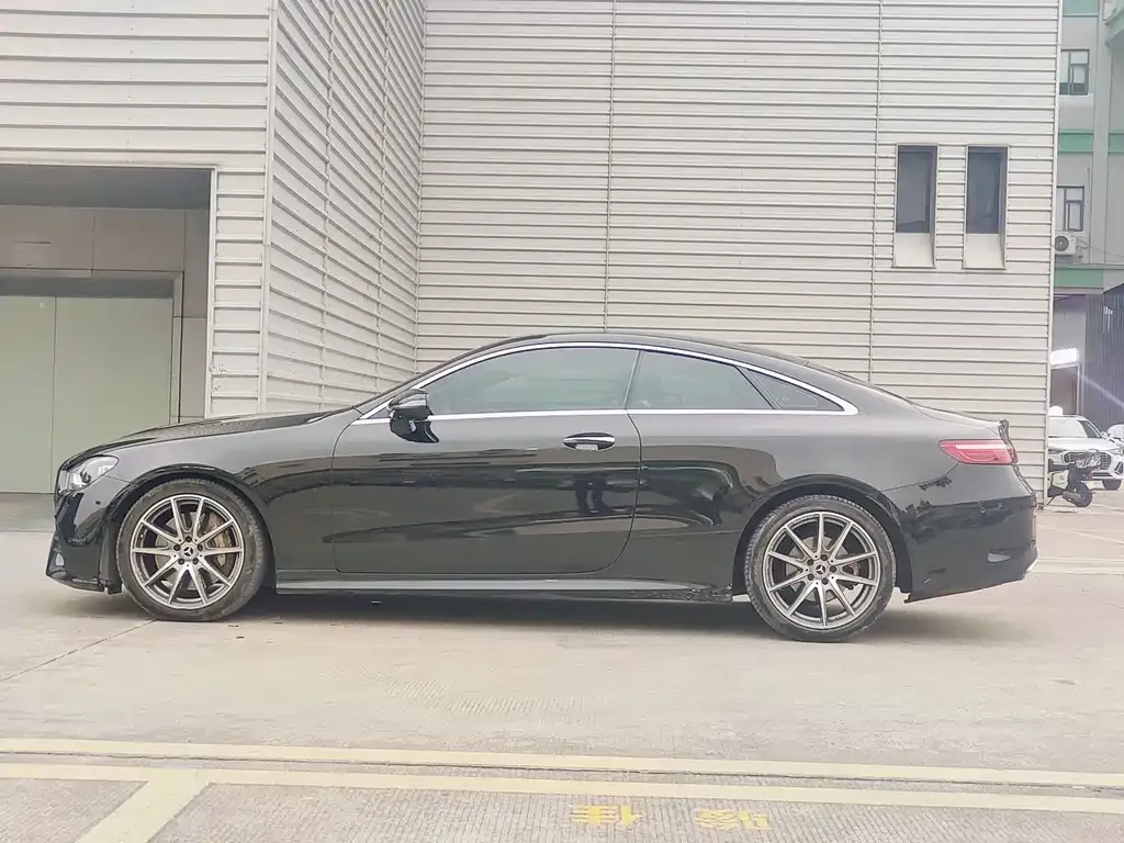 Mercedes-Benz E-Class (Import) — фото 6