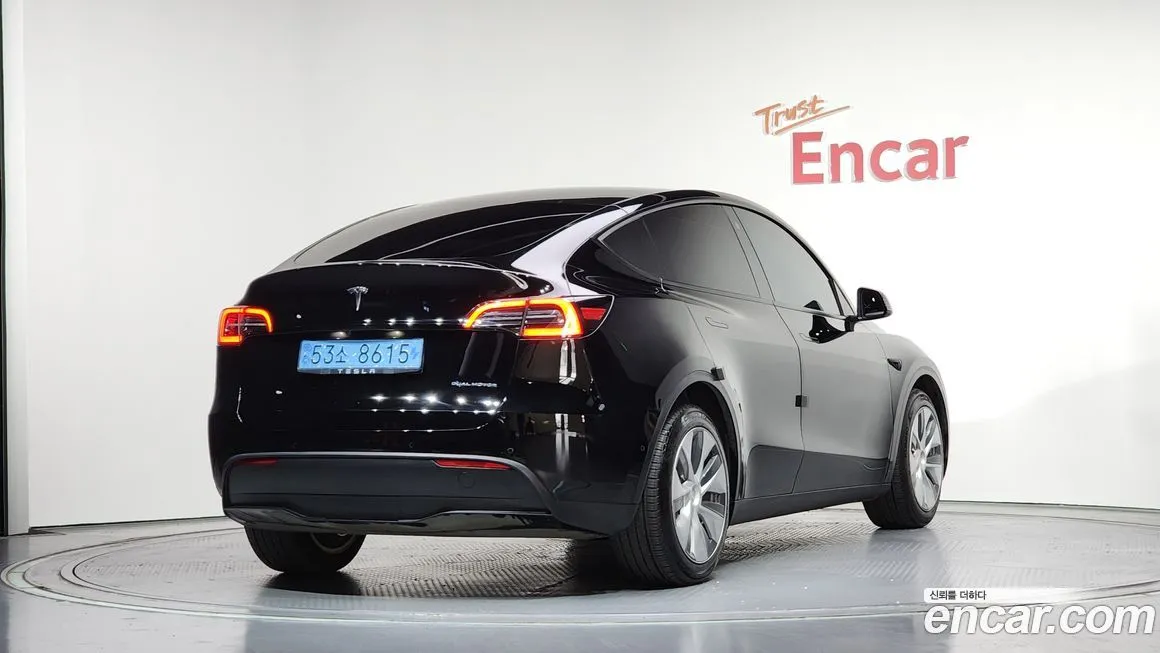 Tesla Model Y — фото 4