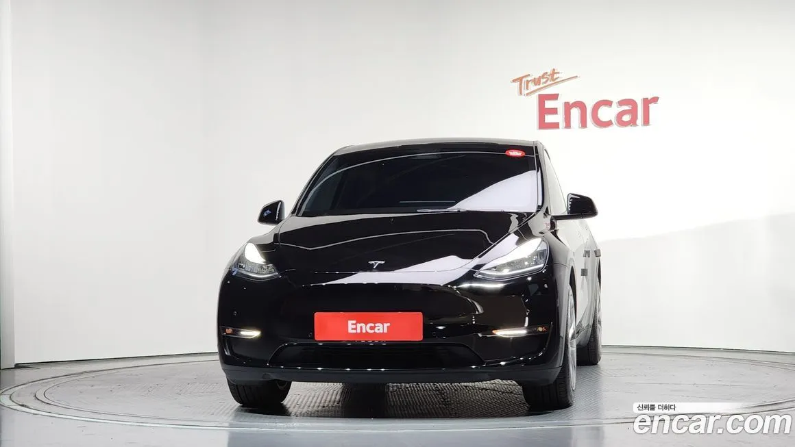 Tesla Model Y — фото 9