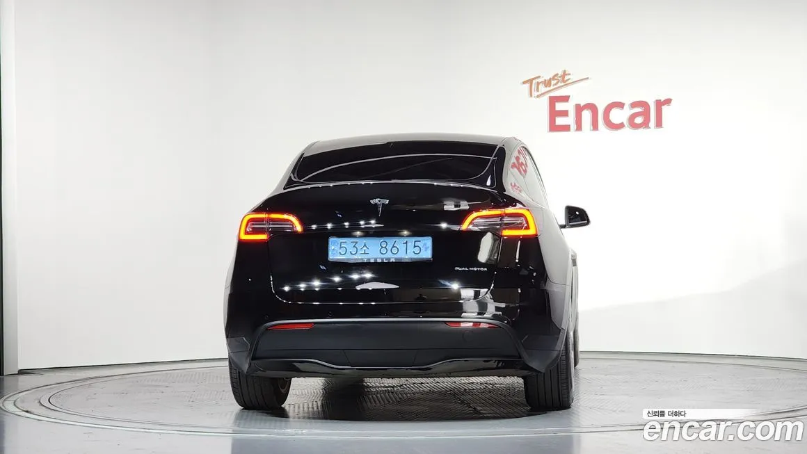 Tesla Model Y — фото 7