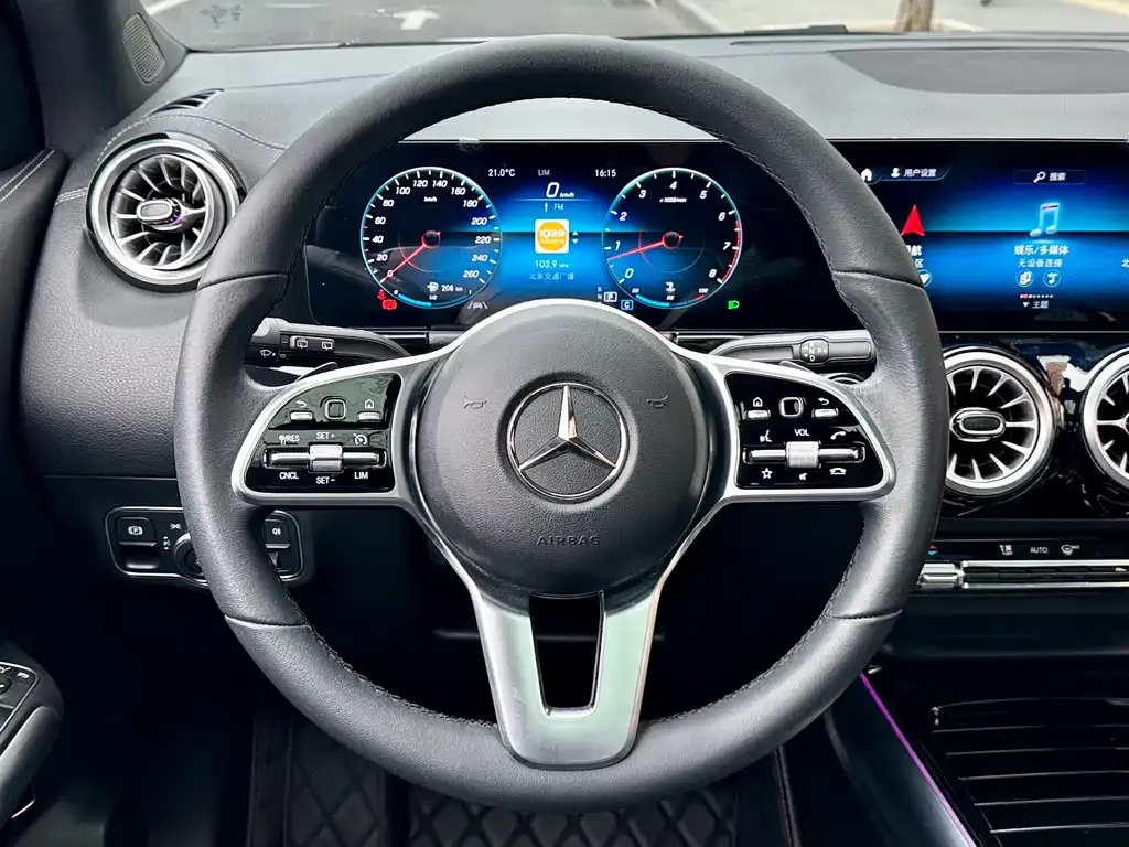 Mercedes-Benz GLA — фото 3