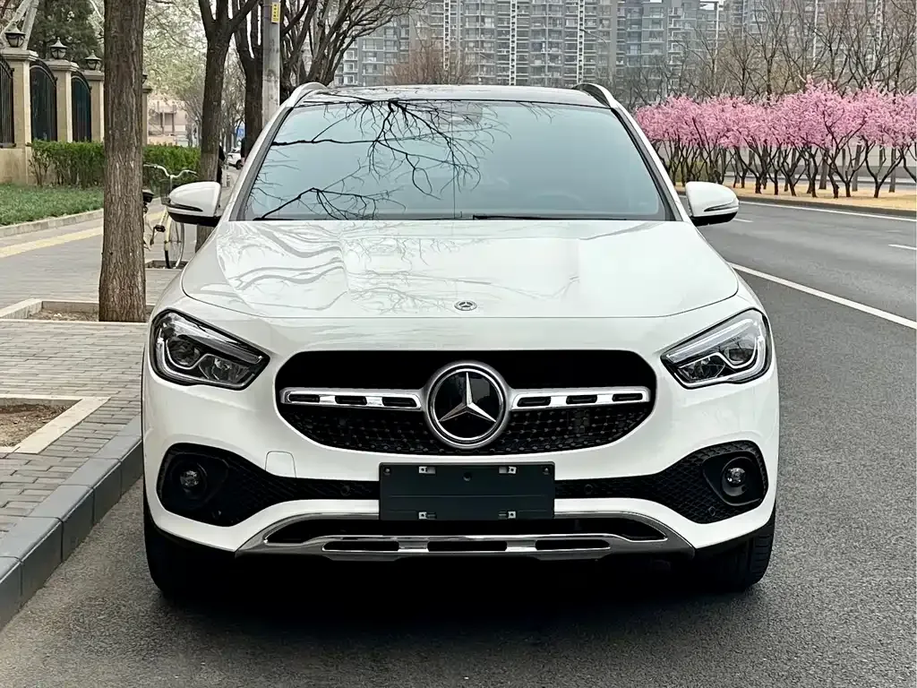 Mercedes-Benz GLA — фото 7