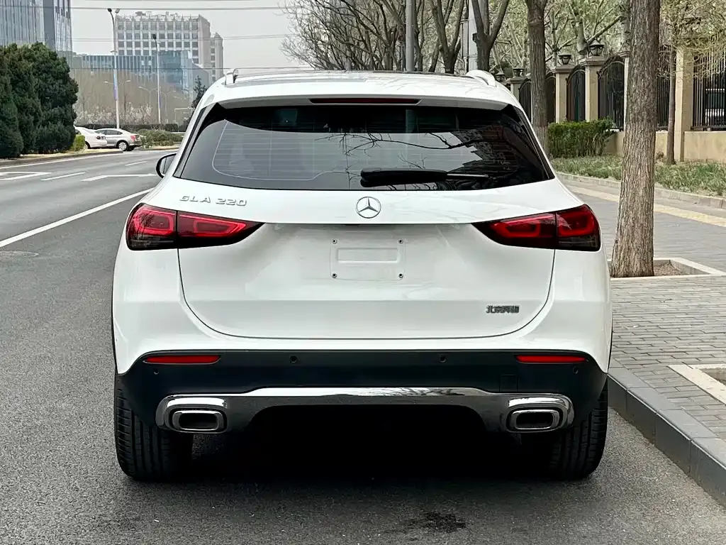 Mercedes-Benz GLA — фото 8
