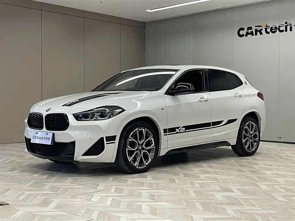 BMW X2 — фото 1