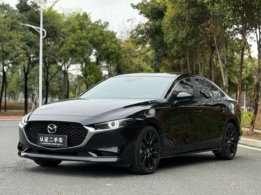Mazda 3 Axela — фото 1