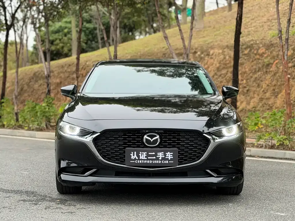 Mazda 3 Axela — фото 9