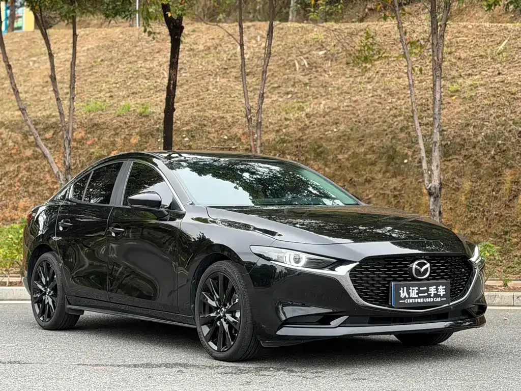 Mazda 3 Axela — фото 10