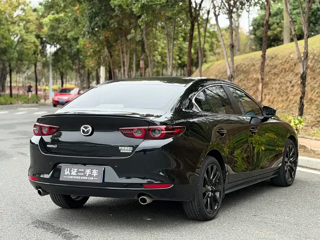 Mazda 3 Axela — фото 8