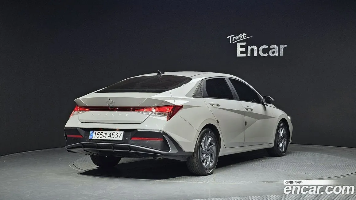 Hyundai AVANTE — фото 2
