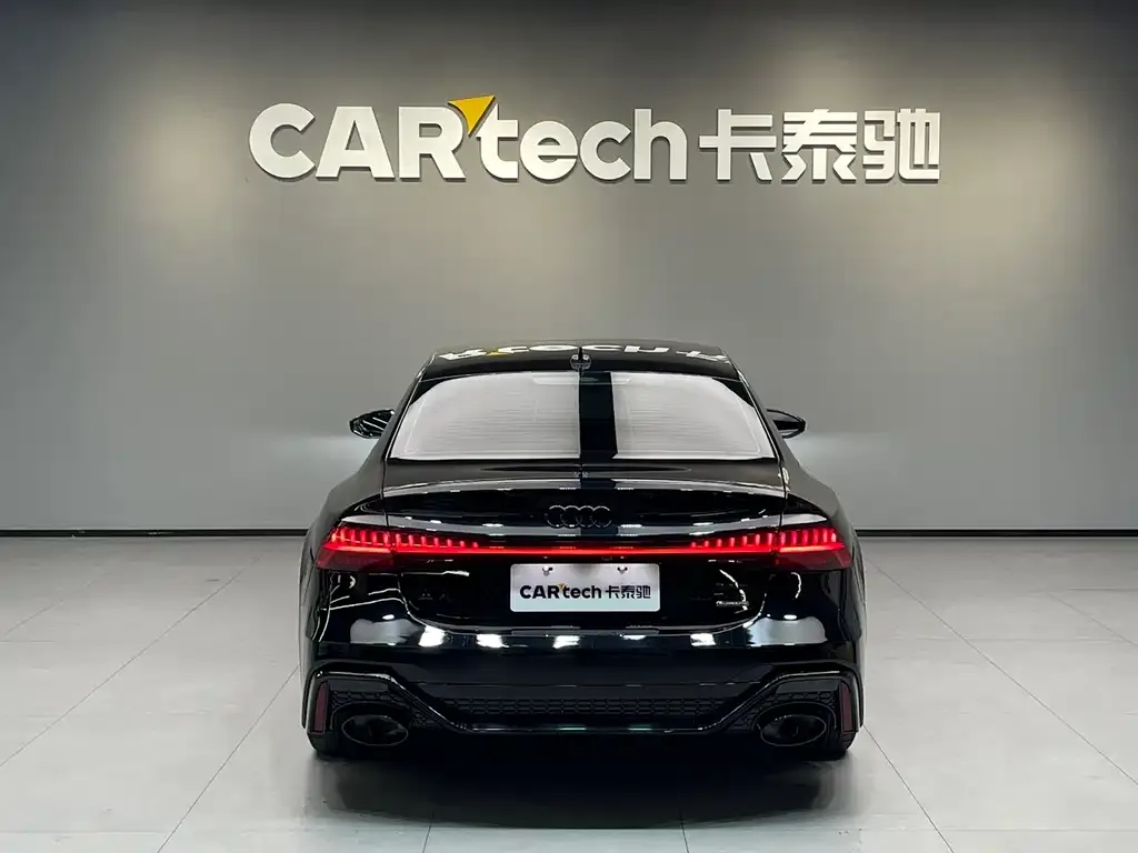 Audi A7L — фото 2