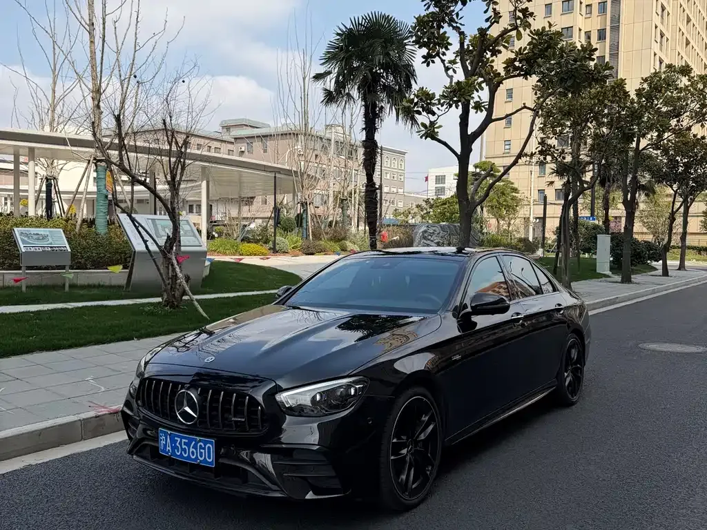 Mercedes-Benz E-Class AMG — фото 1