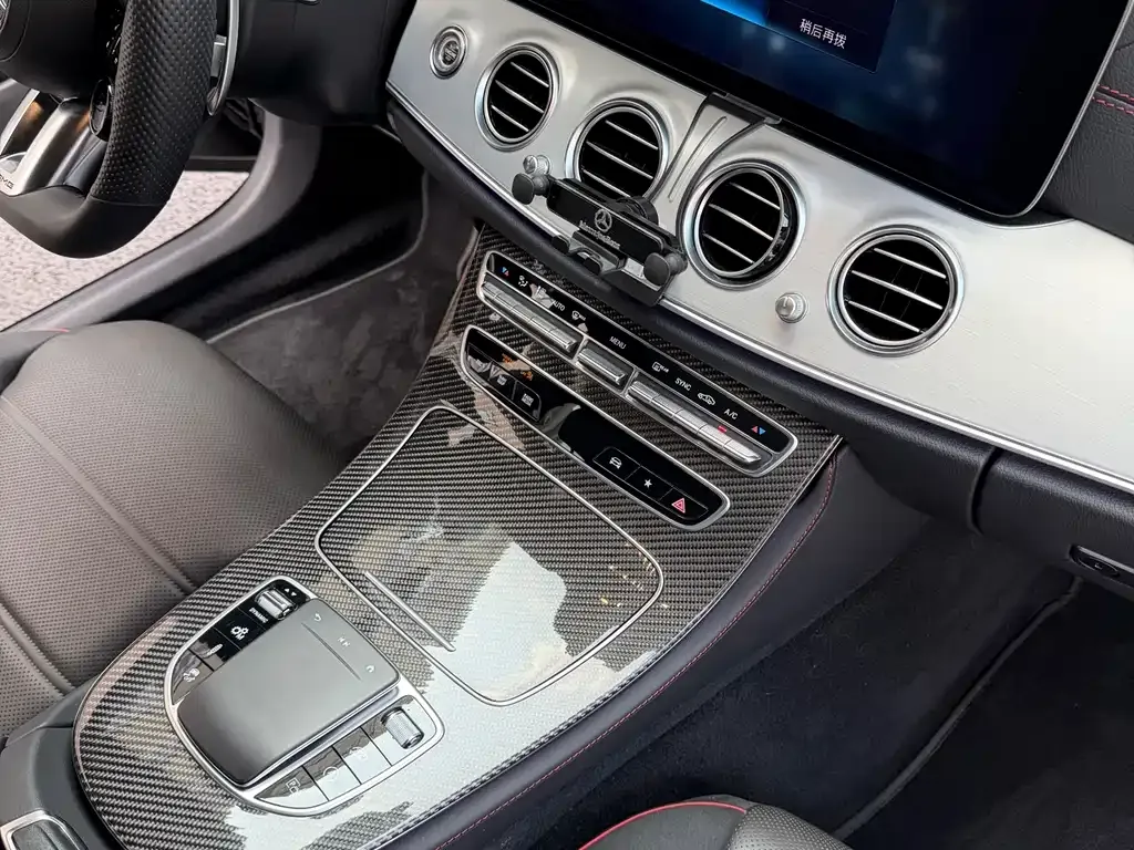 Mercedes-Benz E-Class AMG — фото 5
