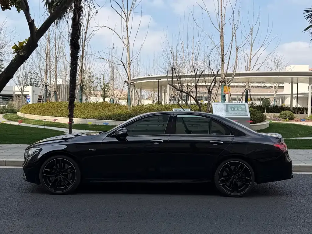 Mercedes-Benz E-Class AMG — фото 3