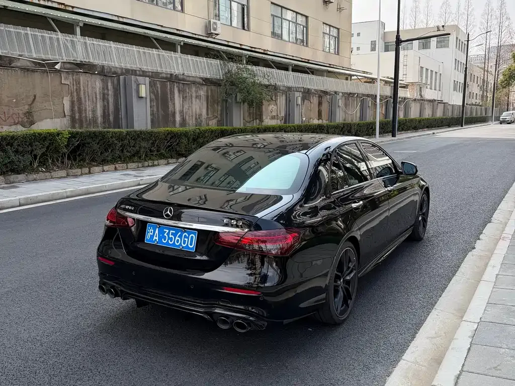 Mercedes-Benz E-Class AMG — фото 4