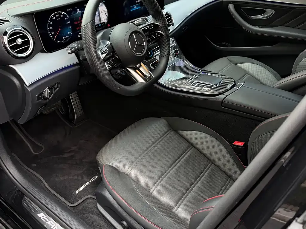 Mercedes-Benz E-Class AMG — фото 6
