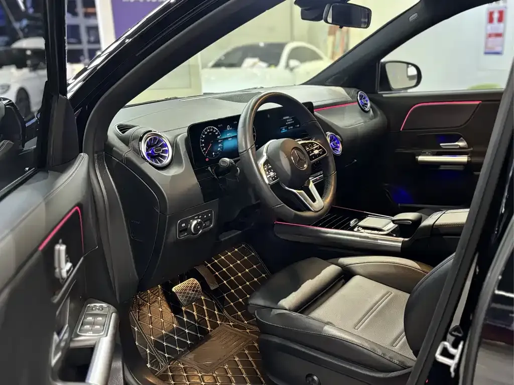 Mercedes-Benz GLA — фото 7