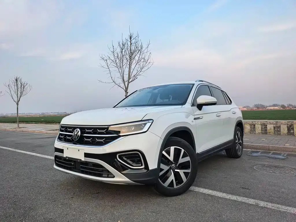 Volkswagen Tayron — фото 1