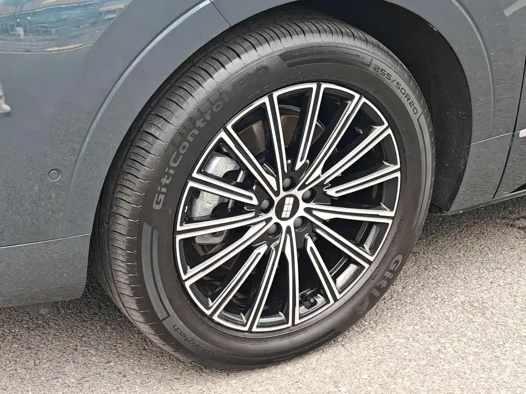 Geely Galaxy M9 — фото 9